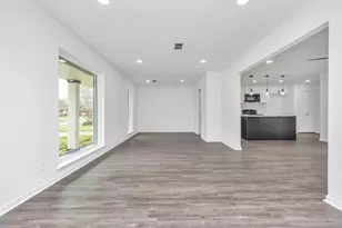 5006 Heatherbloom Dr, Houston, TX 77045 - Photo 5