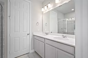 9521 Towne Lake Pkwy, Cypress, TX 77433 - Photo 11