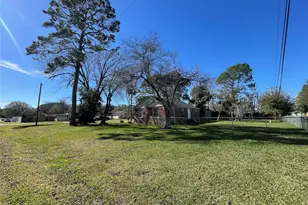 2904 Fannin St, La Marque, TX 77568 - Photo 3