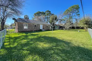 2904 Fannin St, La Marque, TX 77568 - Photo 7