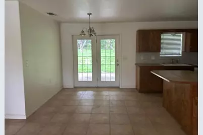 105 6th Street, Ingram, TX 78025 - Photo 3