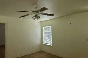 105 6th St, Ingram, TX 78025 - Photo 5