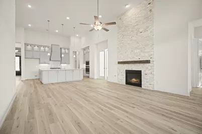 929 Wormwood Drive, League City, TX 77573 - Photo 3
