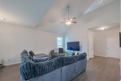 10914 Webber Lane, Texas City, TX 77591 - Photo 7