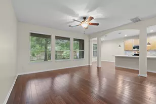 142 W Burberry Cir, The Woodlands, TX 77384 - Photo 7