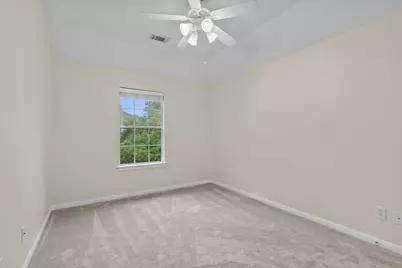 142 W Burberry Circle, The Woodlands, TX 77384 - Photo 33