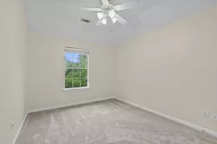 142 W Burberry Cir, The Woodlands, TX 77384 - Photo 33