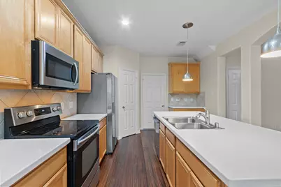 142 W Burberry Circle, The Woodlands, TX 77384 - Photo 13