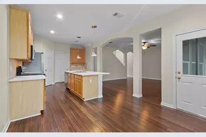 142 W Burberry Circle, The Woodlands, TX 77384 - Photo 17