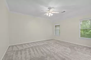 142 W Burberry Cir, The Woodlands, TX 77384 - Photo 25