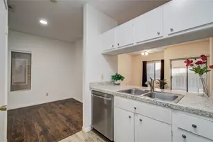 2023 Gentryside Dr, Houston, TX 77077 - Photo 13