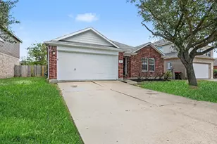 1819 Manor Dr, Baytown, TX 77521 - Photo 3