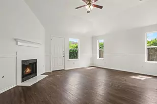 1819 Manor Dr, Baytown, TX 77521 - Photo 9