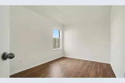 1819 Manor Drive, Baytown, TX 77521 - Photo 17