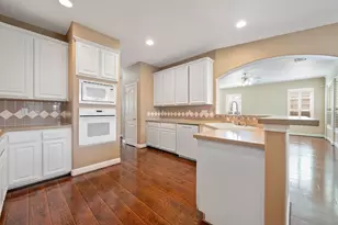 4211 Copper Crk, Baytown, TX 77521 - Photo 11