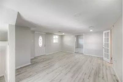 328 W Sherwood Drive, Livingston, TX 77351 - Photo 5