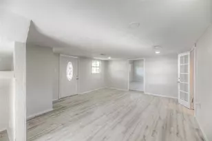 328 W Sherwood Dr, Livingston, TX 77351 - Photo 5