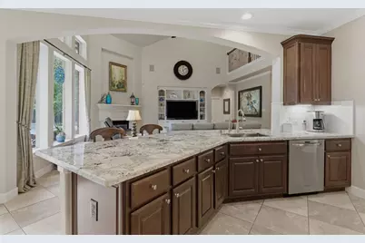 39 E Green Pastures Circle, The Woodlands, TX 77382 - Photo 21