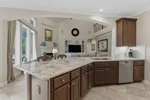 39 E Green Pastures Cir, The Woodlands, TX 77382 - Photo 21