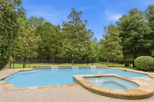 39 E Green Pastures Cir, The Woodlands, TX 77382 - Photo 45