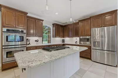39 E Green Pastures Circle, The Woodlands, TX 77382 - Photo 19