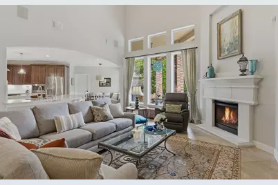 39 E Green Pastures Circle, The Woodlands, TX 77382 - Photo 15