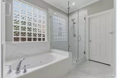 39 E Green Pastures Circle, The Woodlands, TX 77382 - Photo 25