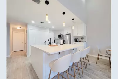 10 April Point Drive S, Conroe, TX 77356 - Photo 7