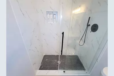 10 April Point Drive S, Conroe, TX 77356 - Photo 15