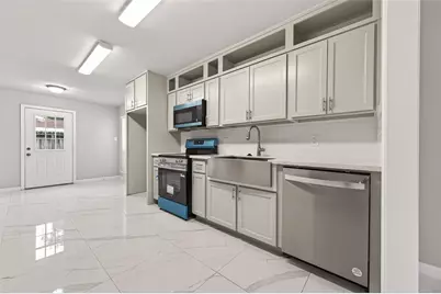 7739 Antoine Drive, Houston, TX 77088 - Photo 15