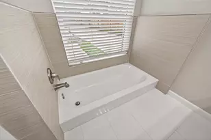 7739 Antoine Dr, Houston, TX 77088 - Photo 33