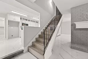 7739 Antoine Dr, Houston, TX 77088 - Photo 7