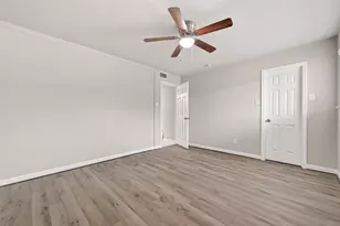 7739 Antoine Dr, Houston, TX 77088 - Photo 41