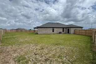 118 Lancaster Ct, Dayton, TX 77535 - Photo 9