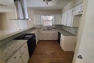 4051 Sherwood Street E, Houston, TX 77339 - Photo 5