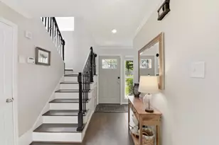 731 Worthshire St, Houston, TX 77008 - Photo 5