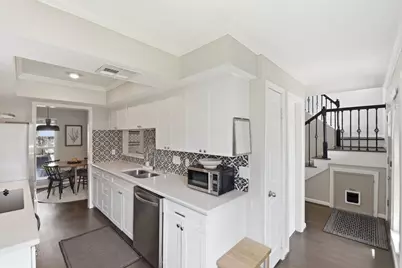 731 Worthshire Street, Houston, TX 77008 - Photo 11