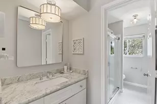 731 Worthshire St, Houston, TX 77008 - Photo 23