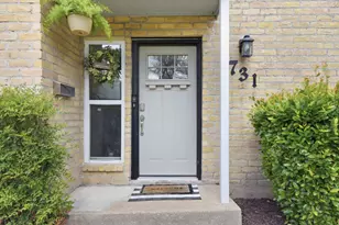 731 Worthshire St, Houston, TX 77008 - Photo 5