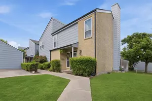 731 Worthshire St, Houston, TX 77008 - Photo 1
