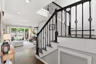 731 Worthshire St, Houston, TX 77008 - Photo 19