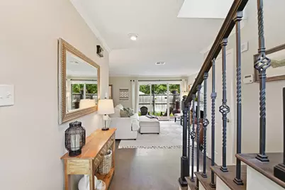 731 Worthshire Street, Houston, TX 77008 - Photo 9