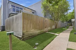 731 Worthshire St, Houston, TX 77008 - Photo 31