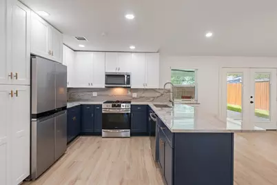 9323 Portal Drive, Houston, TX 77031 - Photo 3