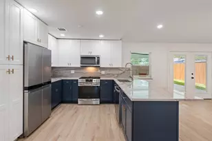 9323 Portal Dr, Houston, TX 77031 - Photo 3