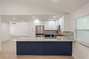 9323 Portal Dr, Houston, TX 77031 - Photo 1