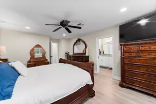 28814 Holly Hill Dr, Shenandoah, TX 77381 - Photo 27