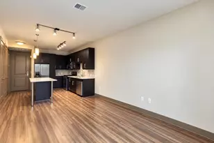10402 Town and Country Way, Houston, TX 77024 - Photo 5