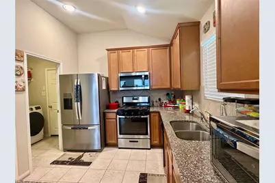 2302 Corry Crest Circle, Katy, TX 77493 - Photo 7