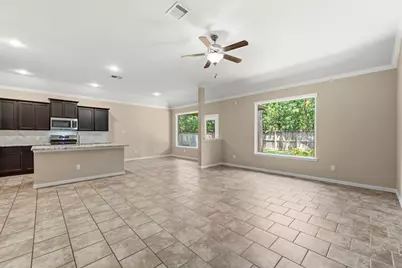 34 Sawbridge Circle, The Woodlands, TX 77389 - Photo 9